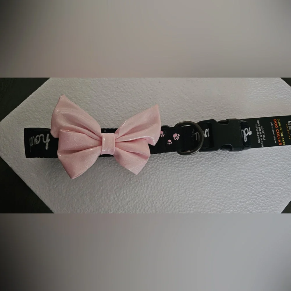 Thrills & Chills Howdy Glow In The Dark Dog Collar (L)